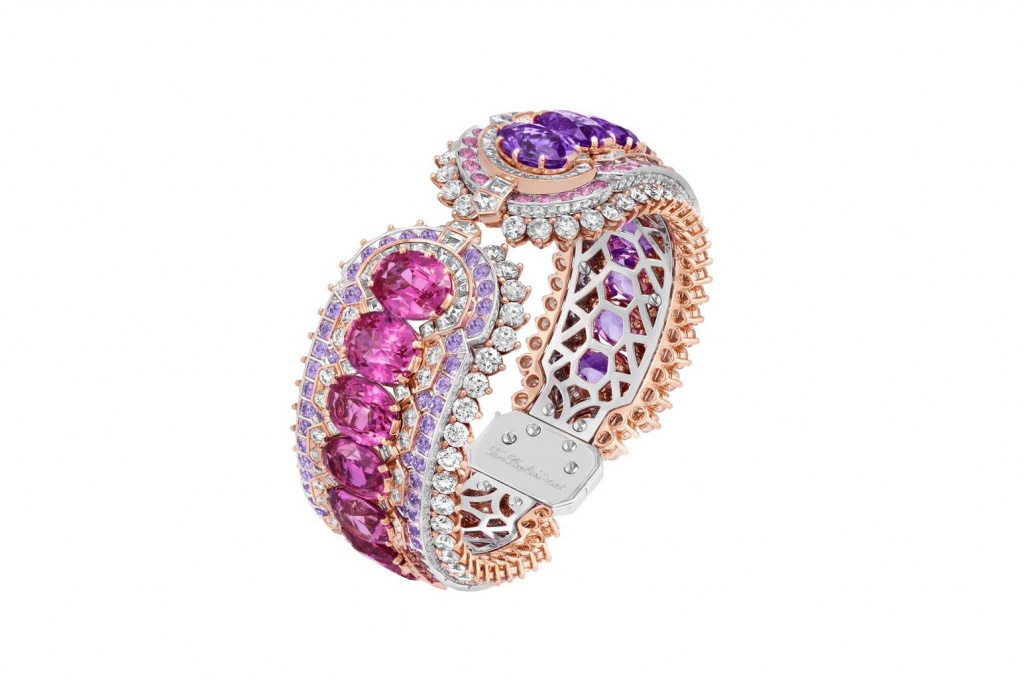Van_Cleef___Arpels_Romeo_and_Juliet-The_Innamorato__Italian_for_in_love__bracelet_features_a_graduation_of_pink_to_mauve_sapphires_symbolising_the_merging_of_Capulet_red_and_the_Montague_blue.jpg Van_Cleef___Arpels_Romeo_and_Juliet-The_Innamorato__Italian_for_in_love__bracelet_features_a_graduation_of_pink_to_mauve_sapphires_symbolising_the_merging_of_Capulet_red_and_the_Montague_blue.jpg