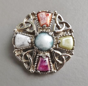 vintage-70s-scottish-glass-agate-celtic-brooch-2.jpg