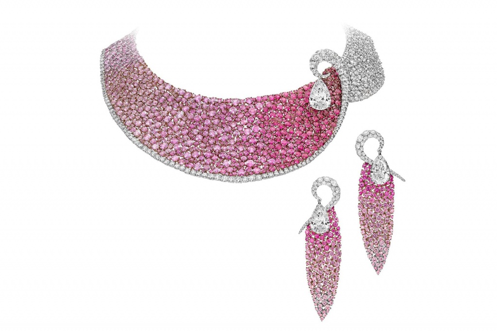 Boghossian__Les_Merveilles__parure_in_rubies__pink_sapphires__diamonds_and_18k_white_gold.jpg Boghossian__Les_Merveilles__parure_in_rubies__pink_sapphires__diamonds_and_18k_white_gold.jpg
