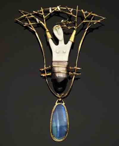 brooch_olen03.jpg