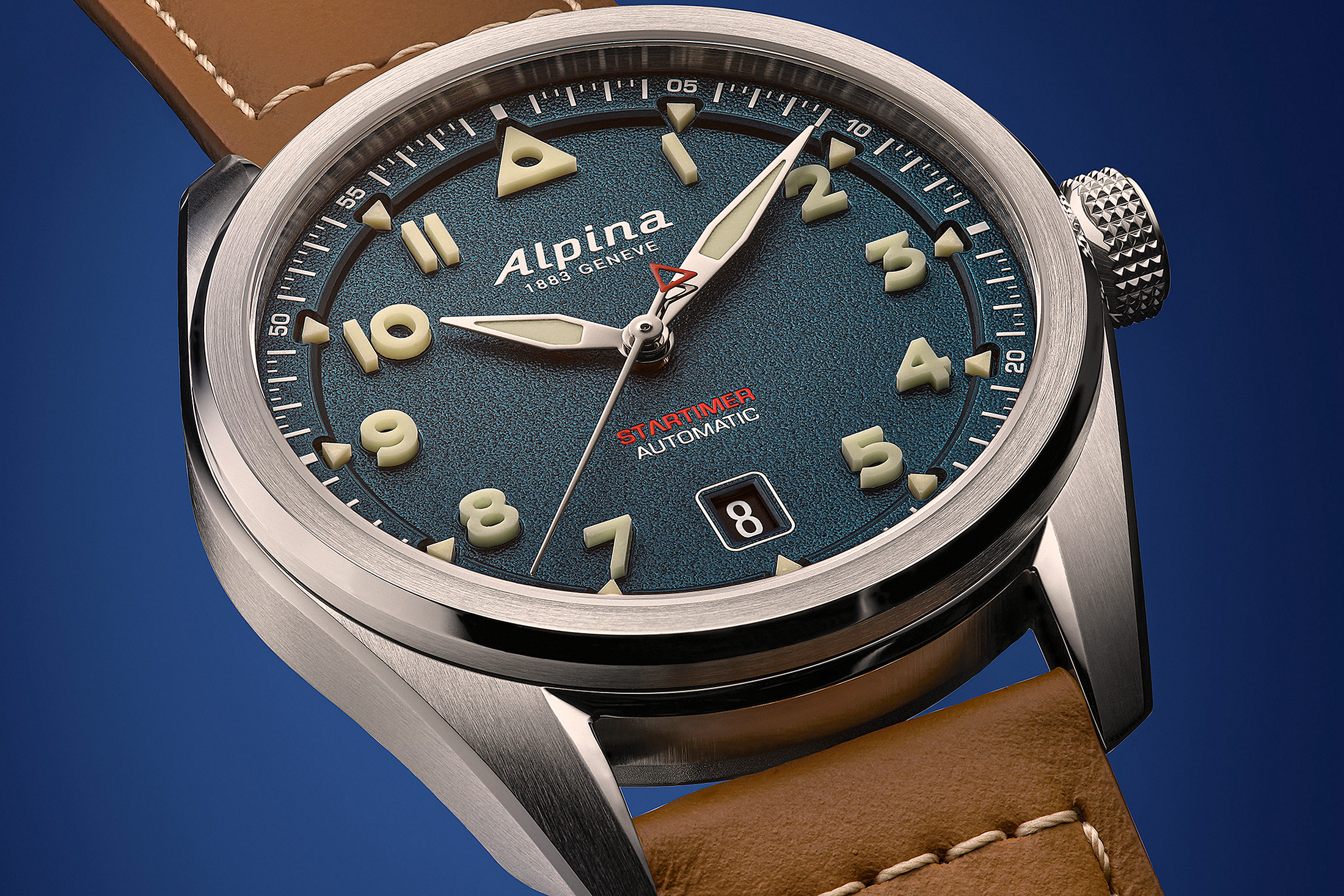 Логотип Alpina на циферблате