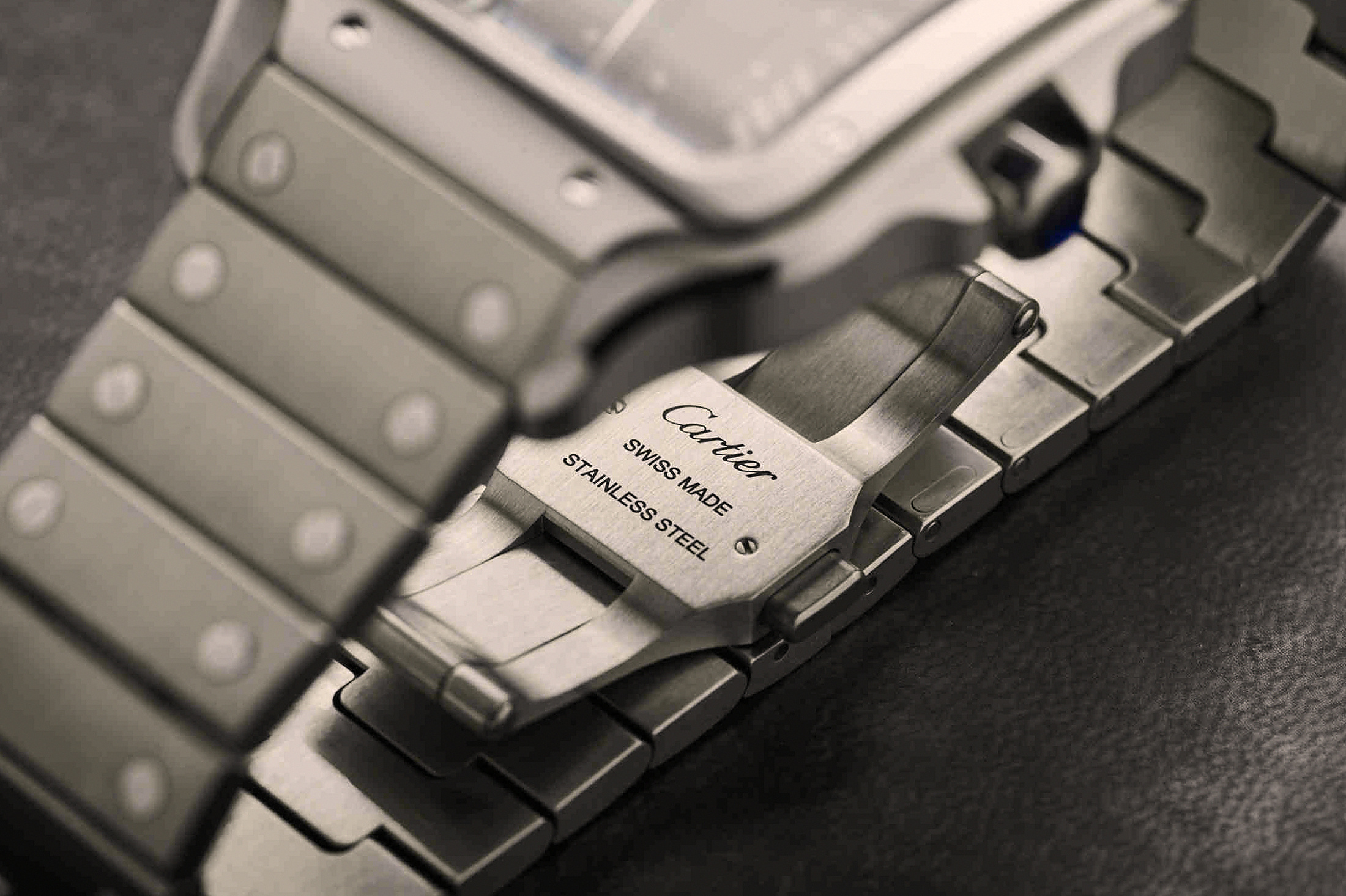 Cartier Santos в титане и стали