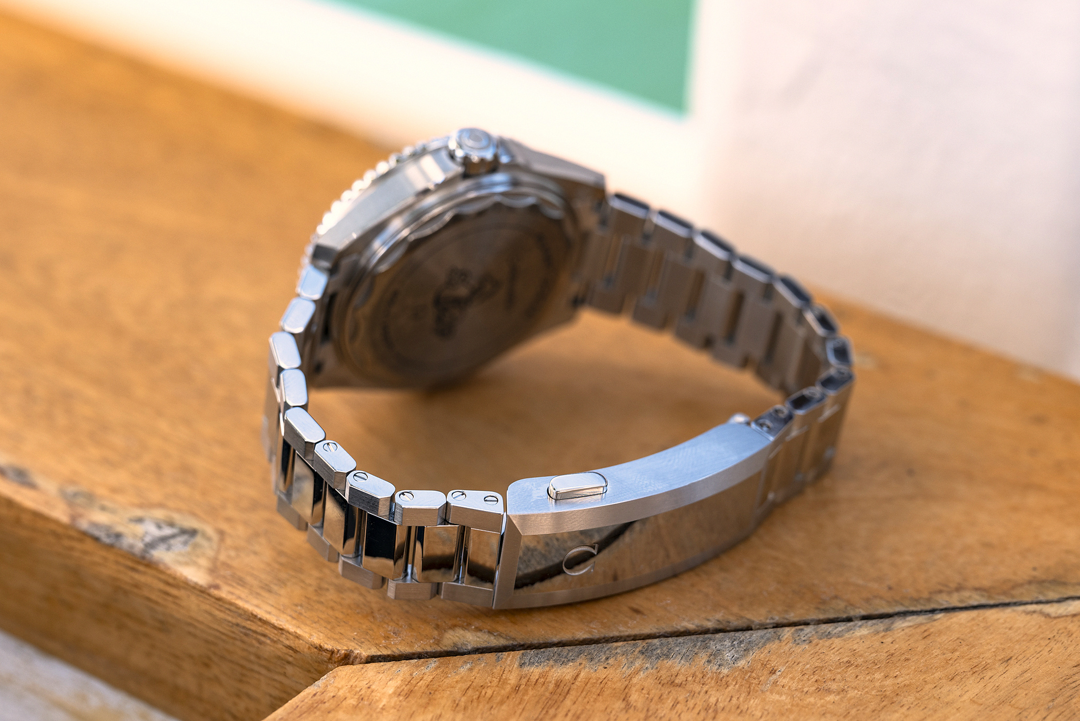 Механизм Omega Planet Ocean 2025